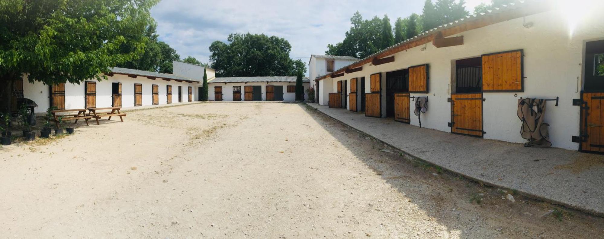 Appartement A La Campagne L'Isle-sur-la-Sorgue Exterior photo